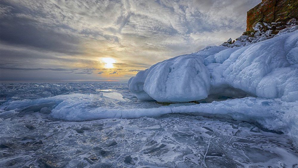 Фантазии байкальского льда