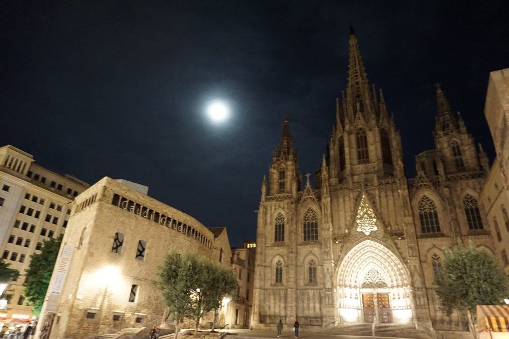 The full moon in Barcelona