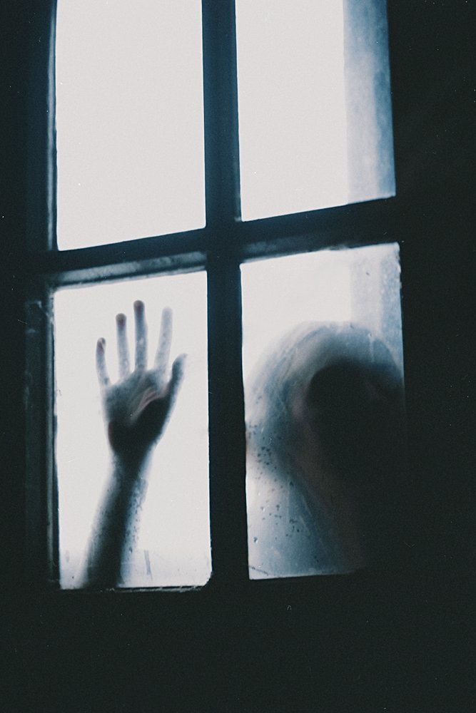 Ghostly morning listens to the breath of sleeping