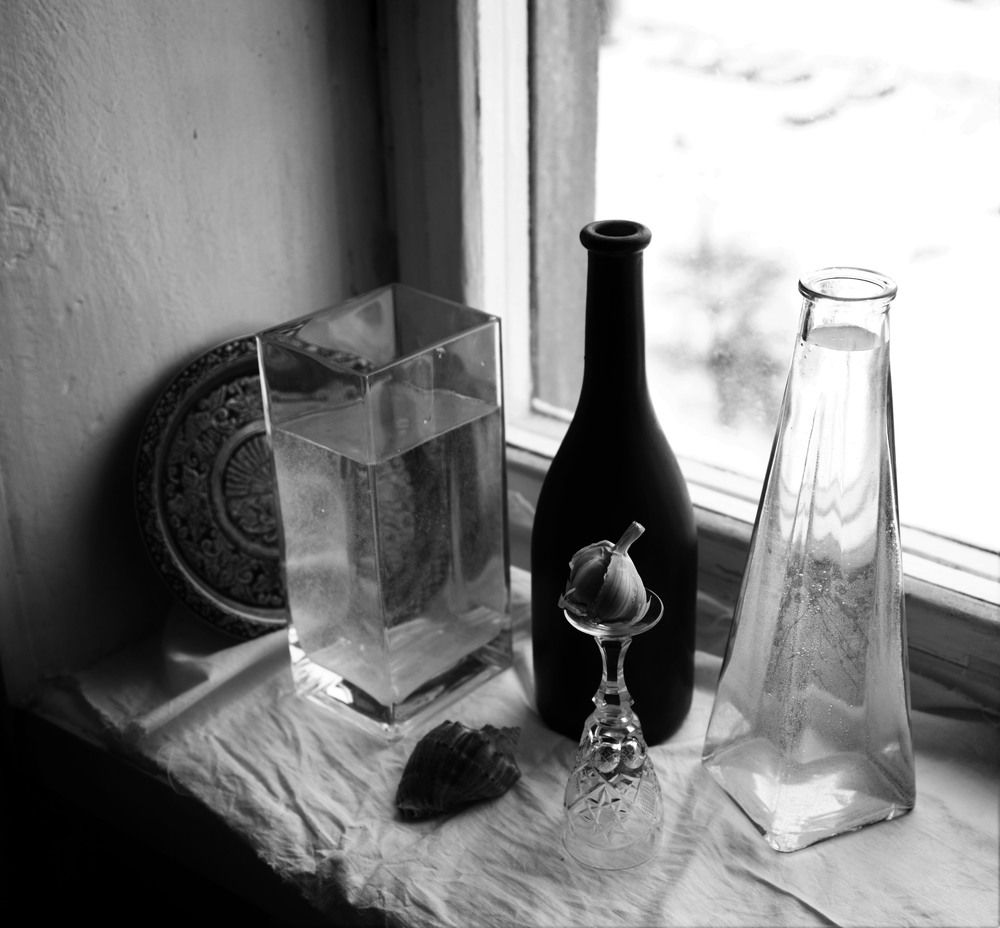 Натюрморт у окна