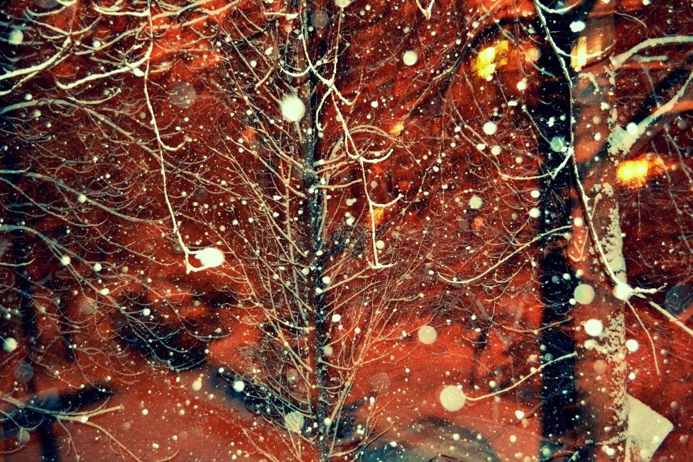 Что-то красное