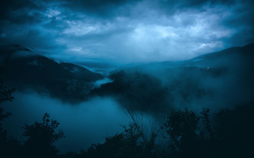 Туман в долине реки Шахе