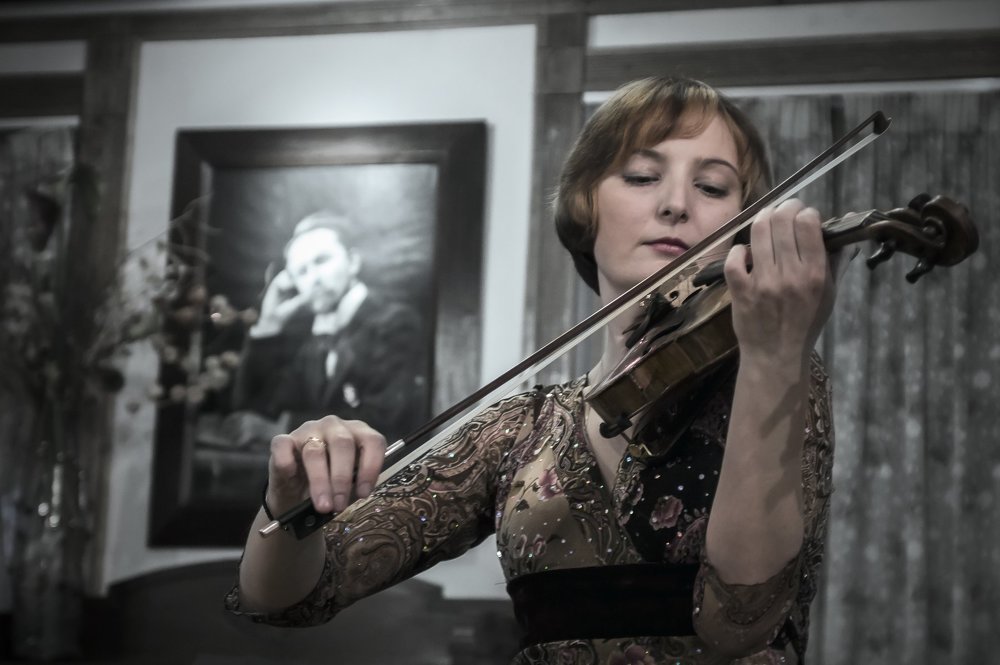 Скрипачка из Большого...