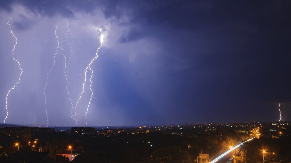 Молния в Луганске