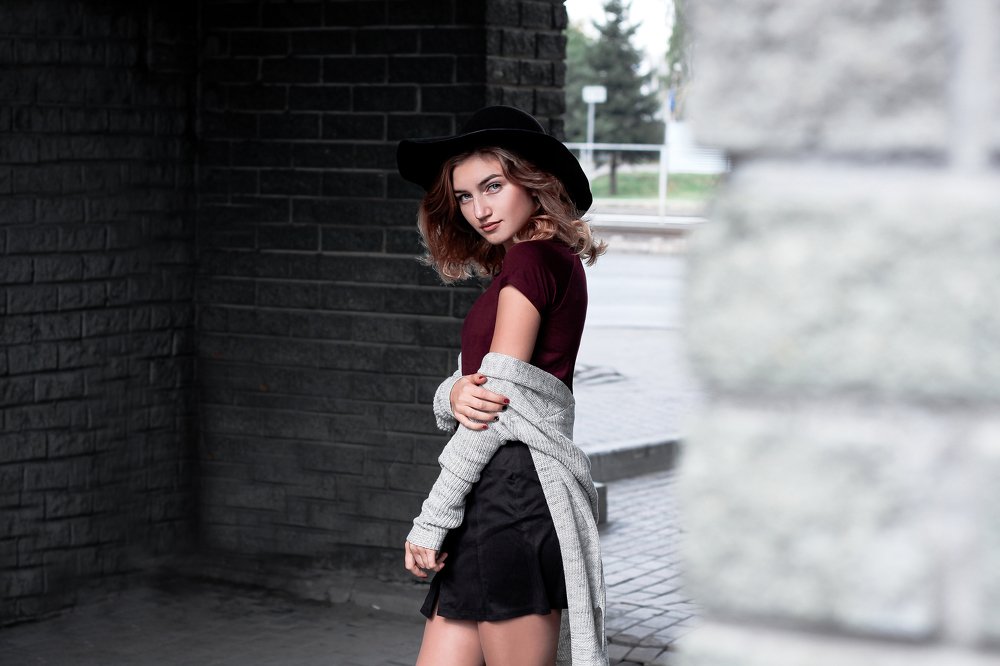 Взгляд из-за угла