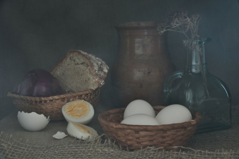 натюрморт с луком
