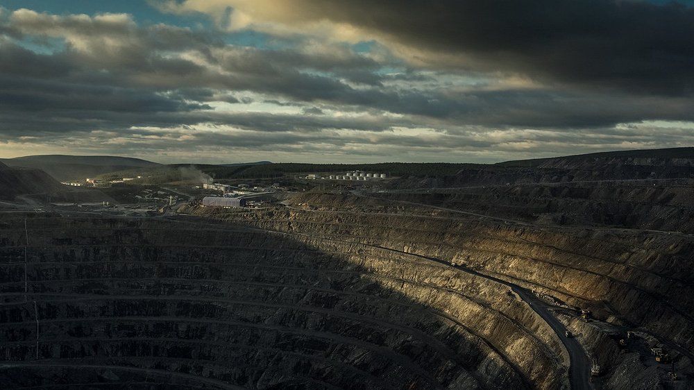 Вечер на карьере