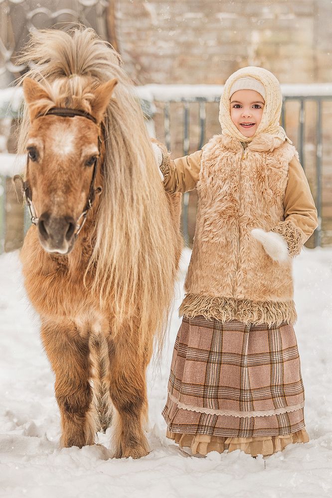 Пони и Поли.