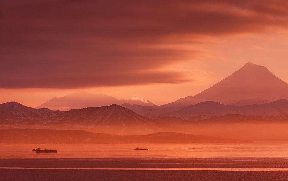 Горел закат, как символ моего отчаяния