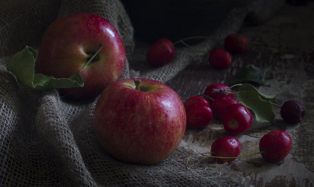 Яблоки