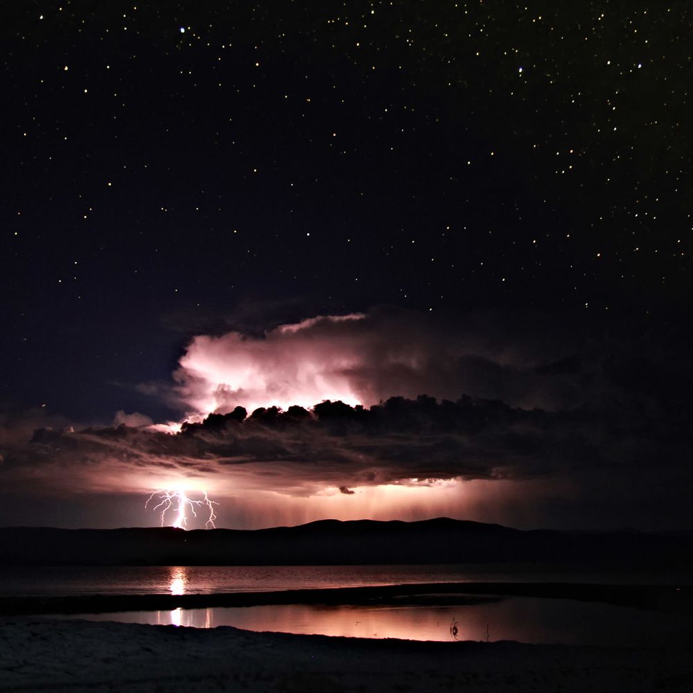 Гроза над Байкалом