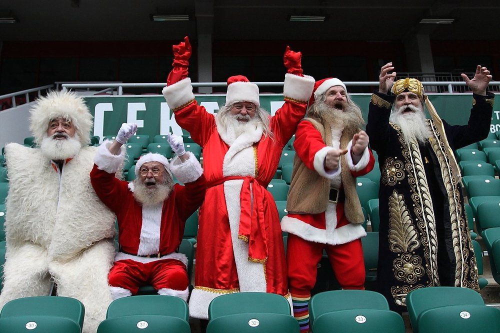 Горячие Деды Морозы.