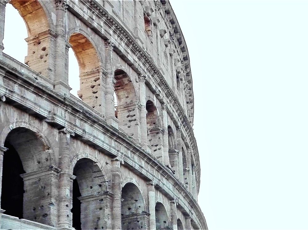 Tramonto nella finestra del Colosseo