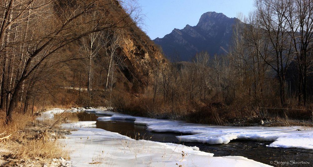 Лед на реке Белой