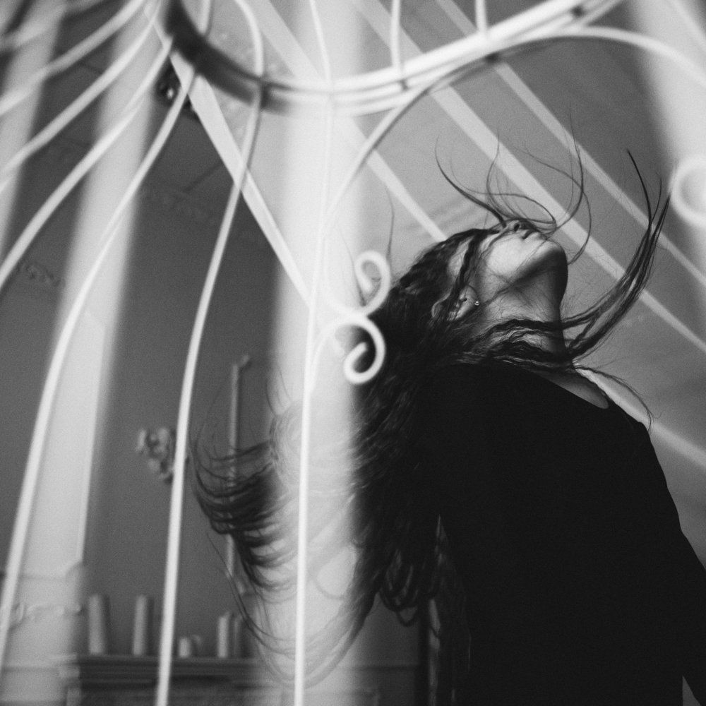 Вылететь из клетки