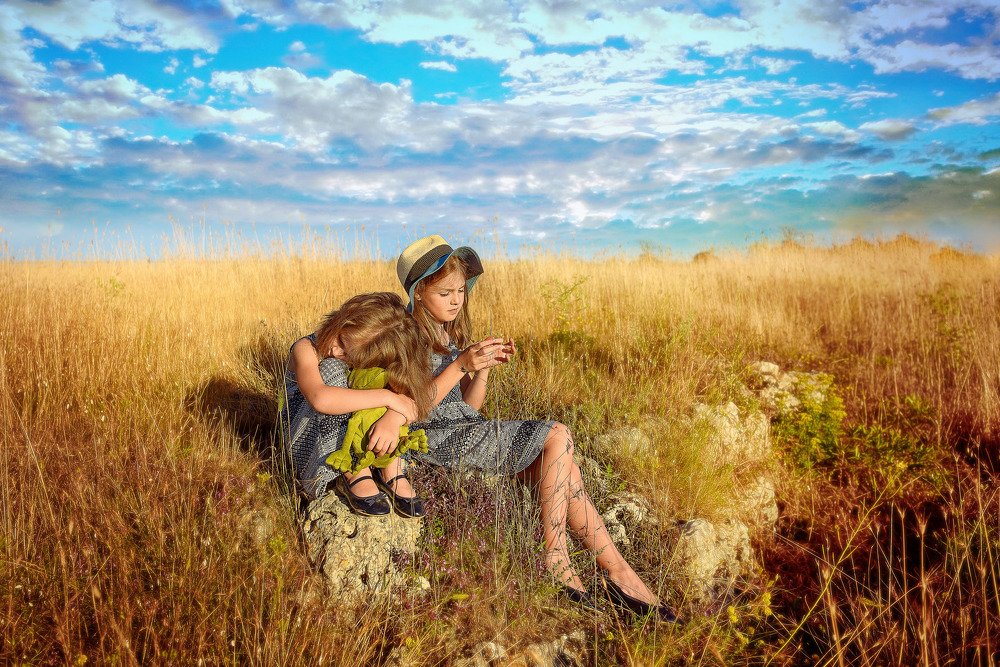 Крым, жара, Херсонес, сестры