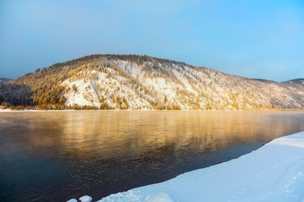 На берегу Енисея