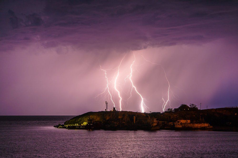 Гроза над Азовским морем
