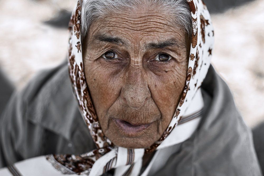 Нищая старушка