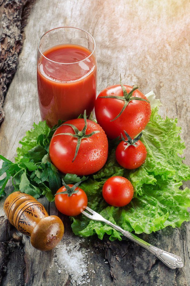 Натюрморт из помидоров