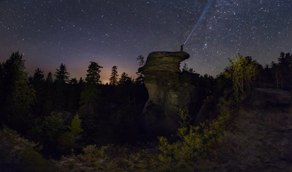 Девушка на Черепахе