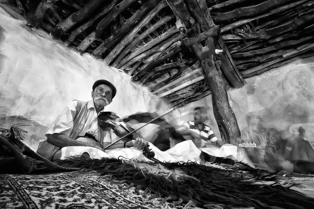 Старый скрипач...