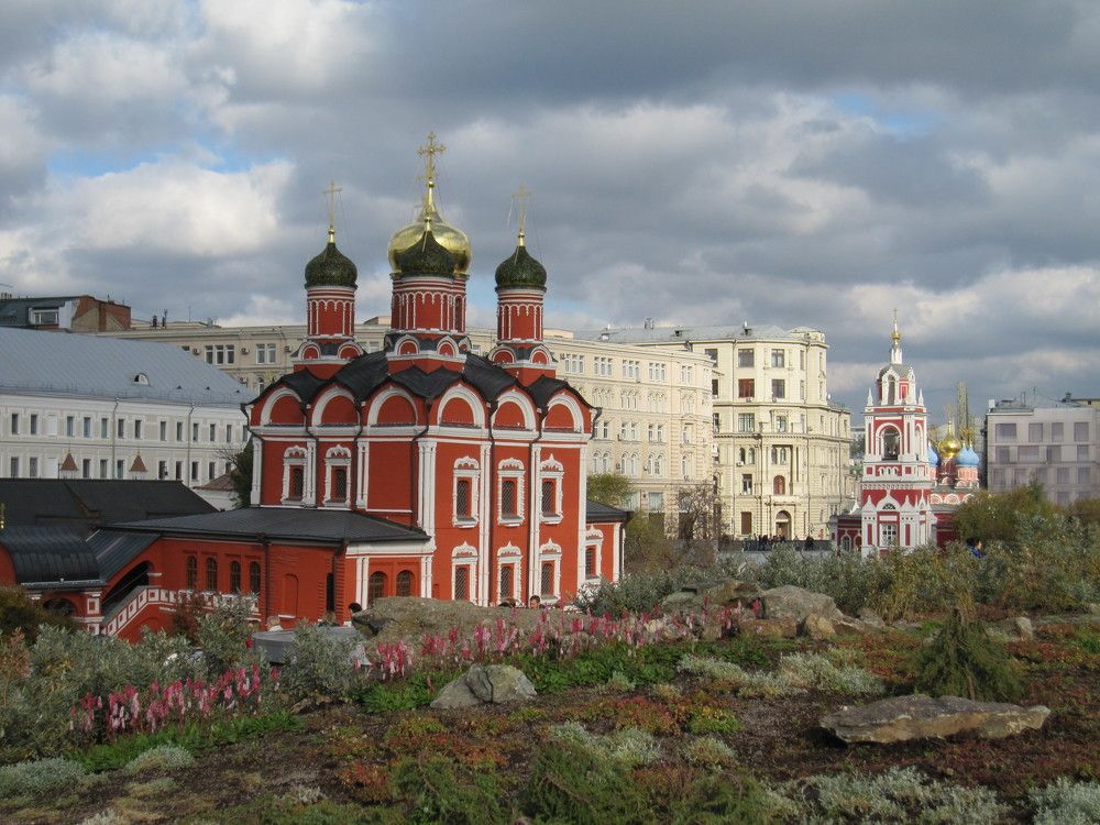 Вид из парка Зарядье