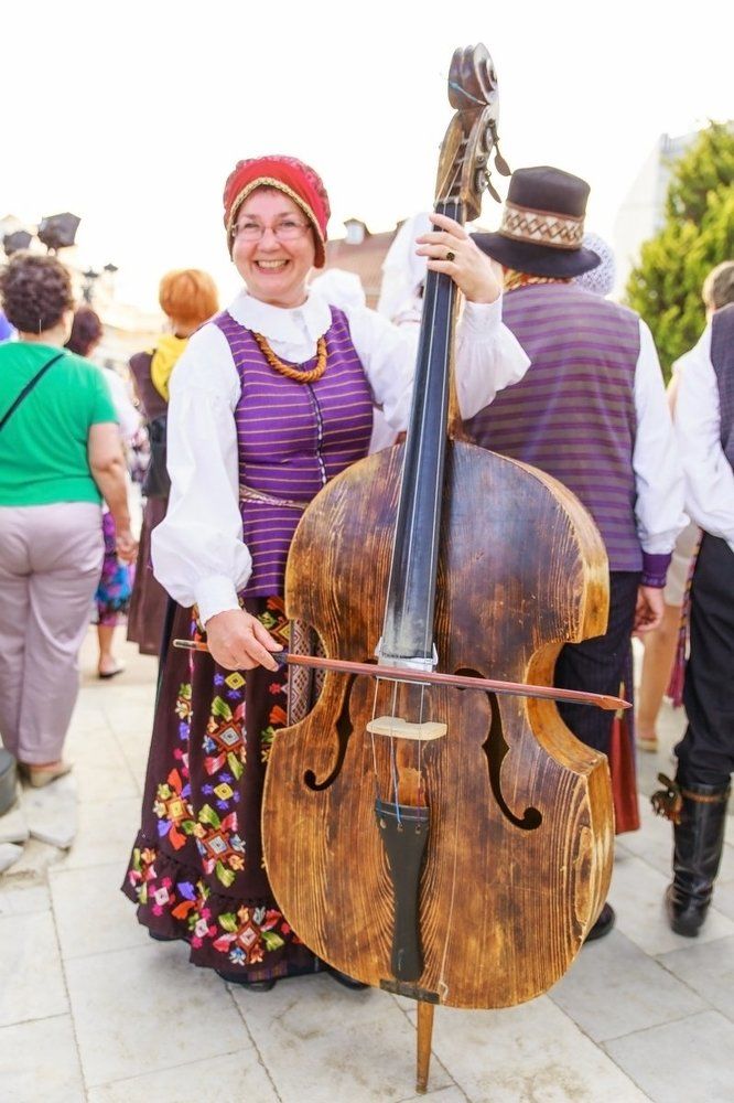 Виолончелистка