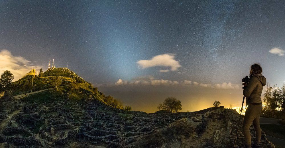 Zodiacal light in Ancient Celtic city