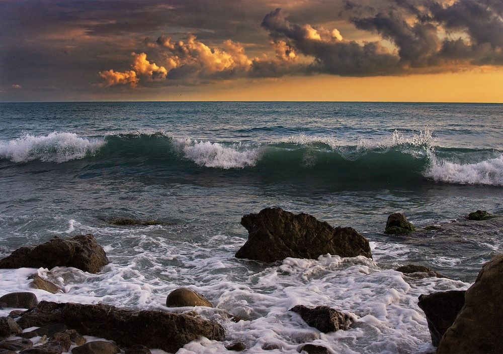 вечерний прибой