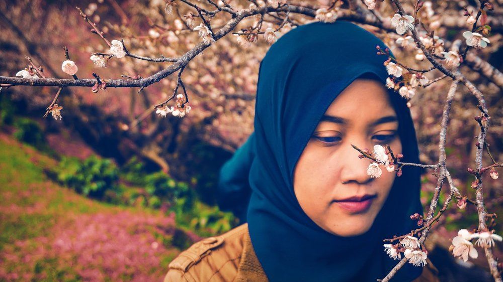 Sakura woman