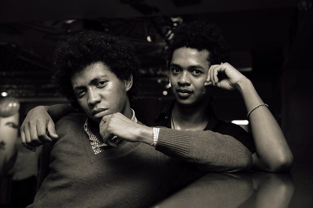 Серьезные парни