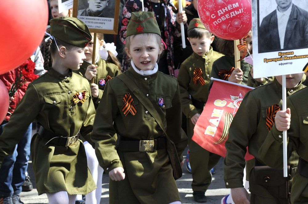 Мы свою победу выстрадали честно, преданы святому кровному родству...