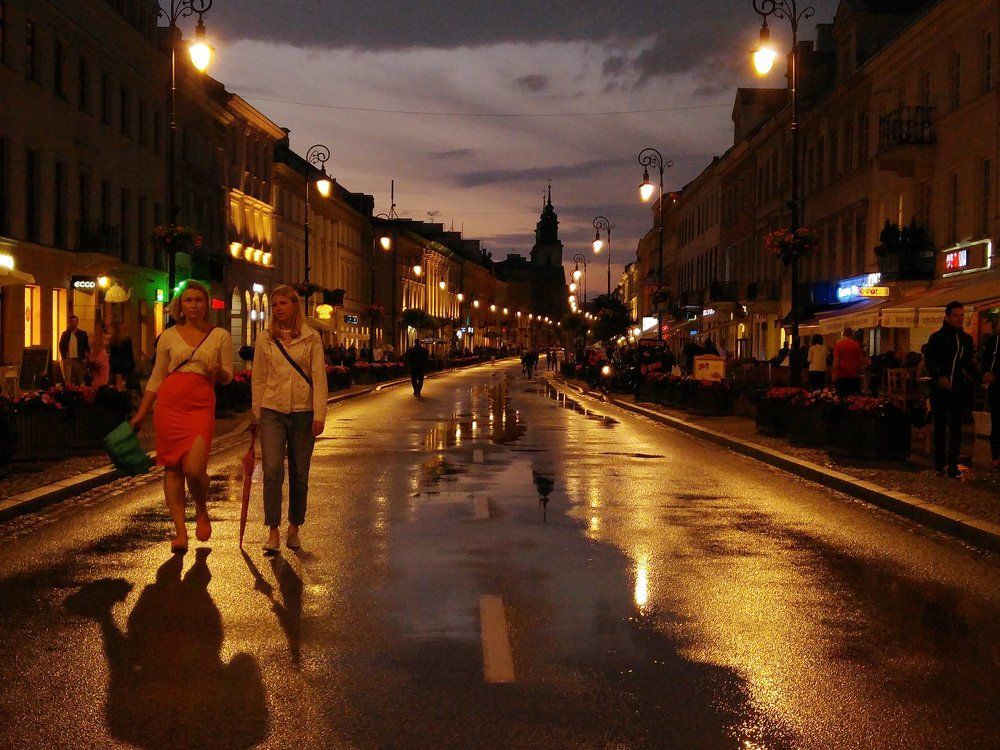 Ночная Варшава после дождя