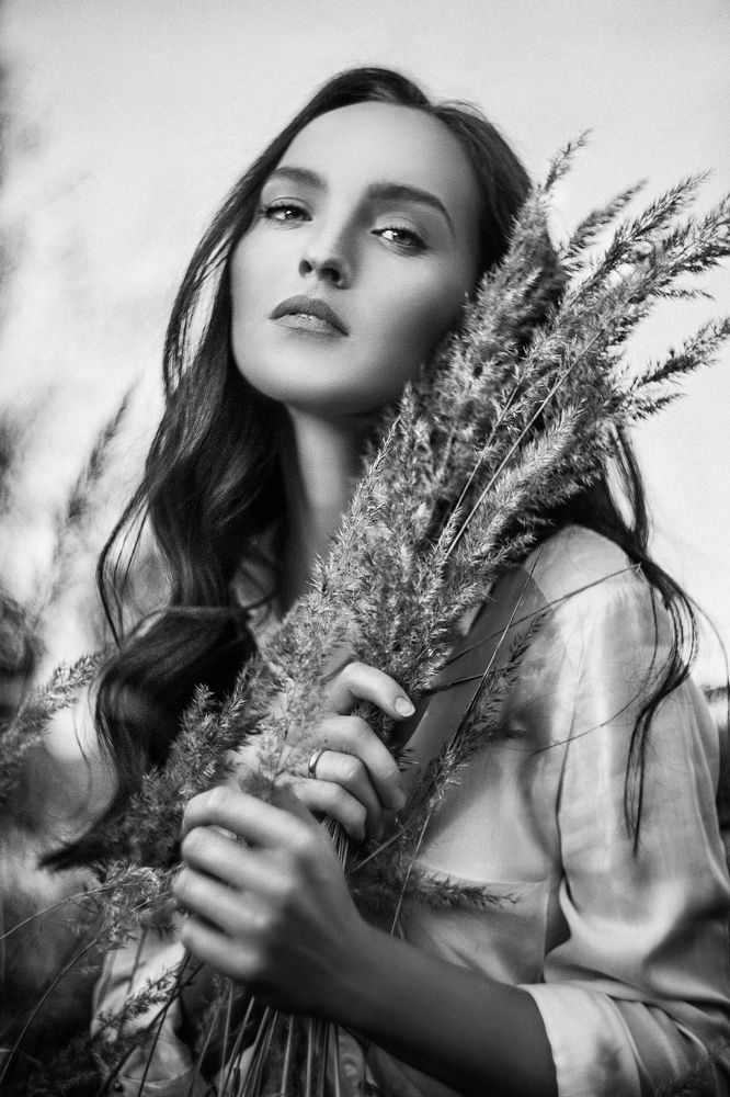 Девушка с колосьями