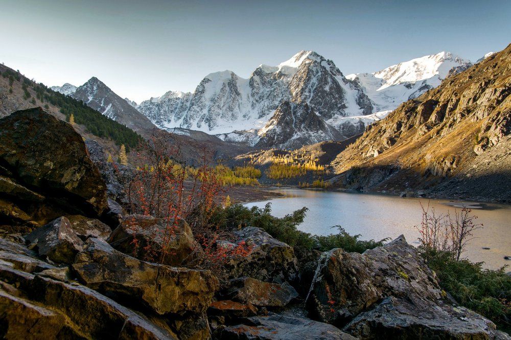 Осенние наряды красавицы , попавшей в сказку по дороге к мечте.