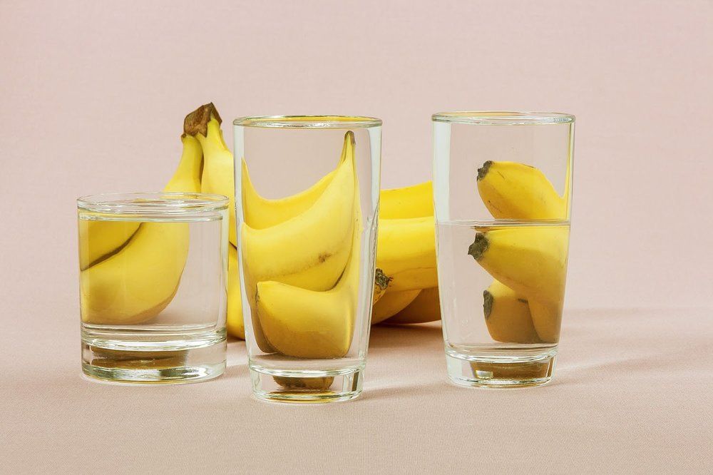 Бананы в стекле.