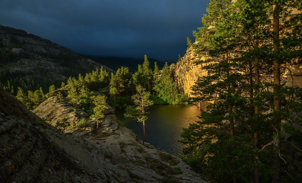 Утро  на  горном  озерце