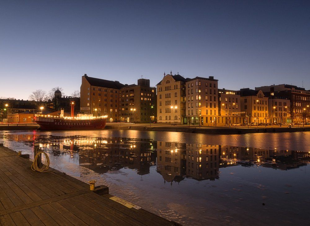 Городское зеркало