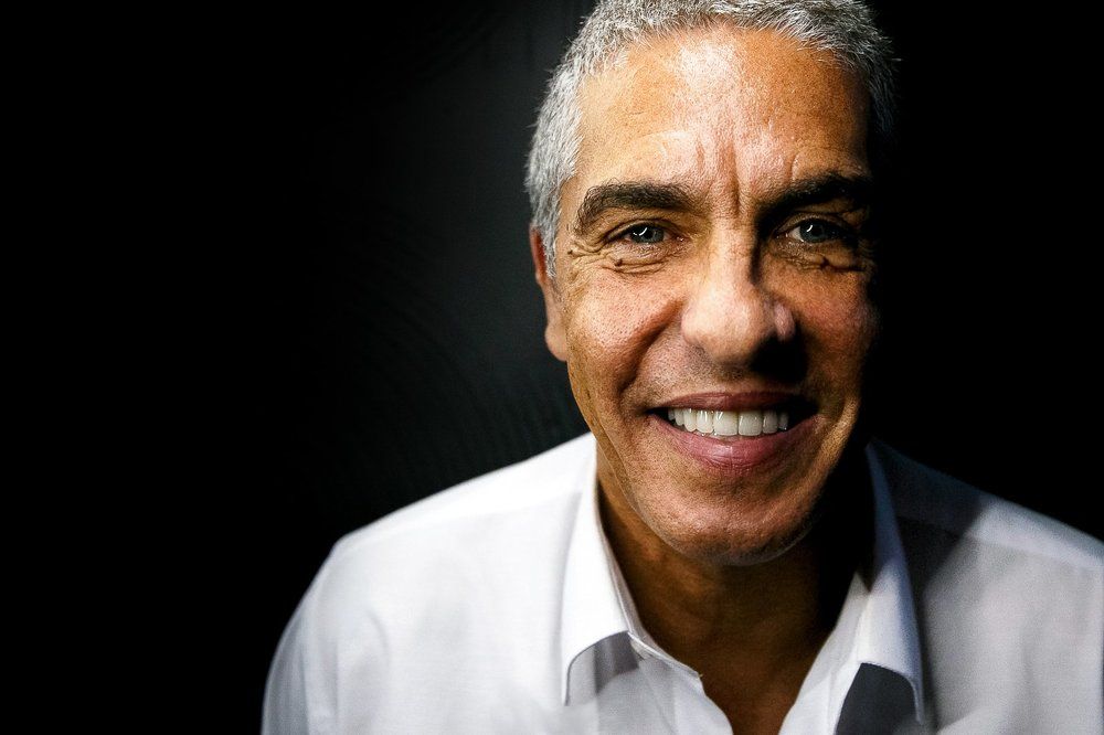 — На знаке ограничения скорости написано 90 км/ч.  — А я думал, что это для скейтбордов. ©Taxi