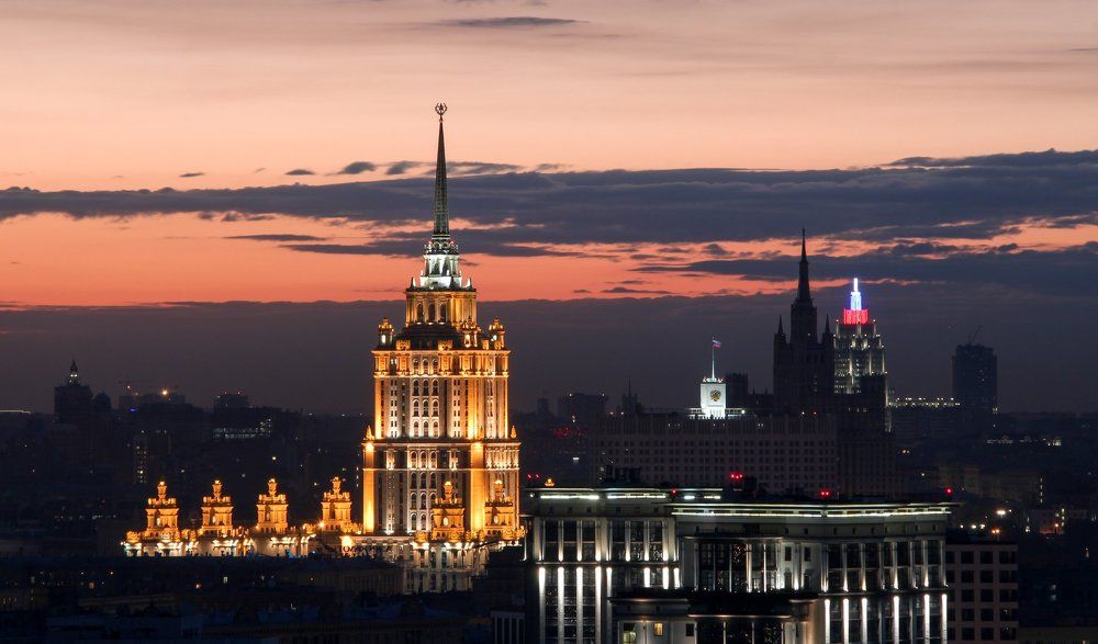 Город просыпается