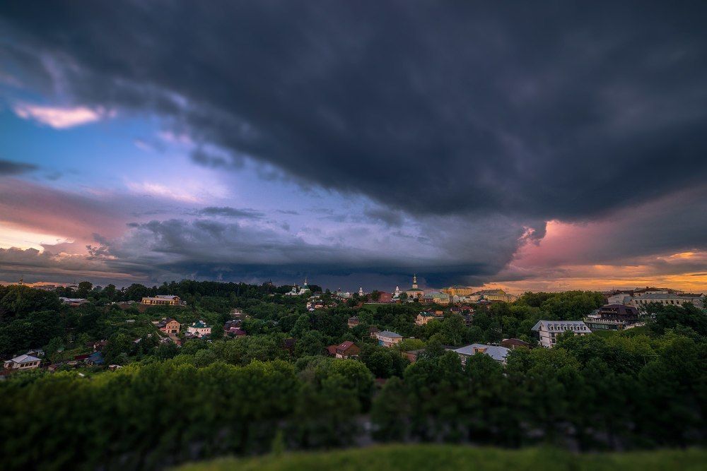 Надвинулась...