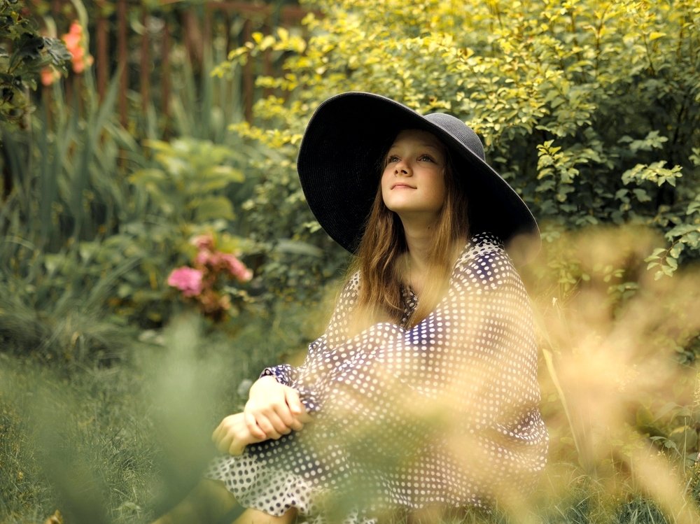 В шляпе сестры