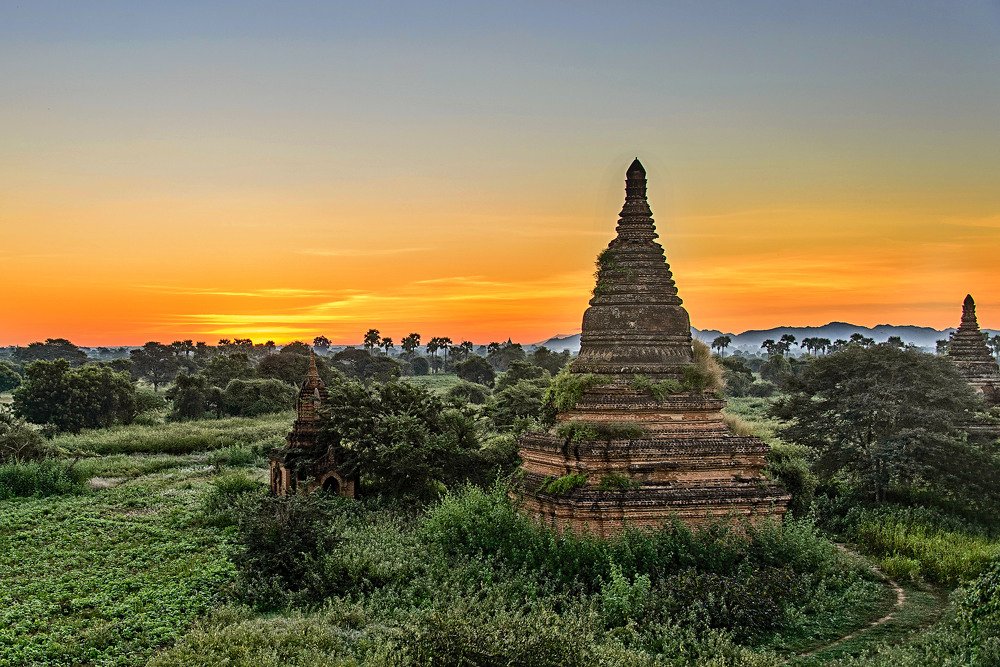 Закат в Мьянме