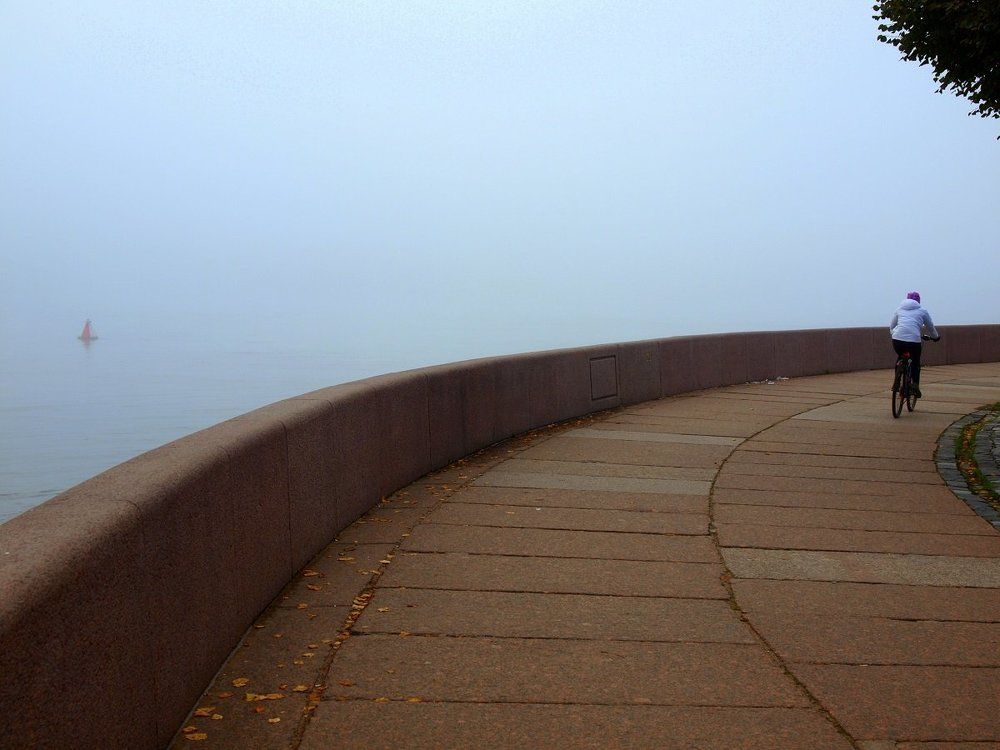 Осеннее утро одного красивого города.