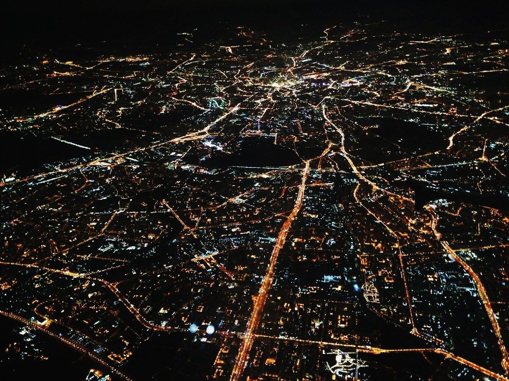 из иллюминатора