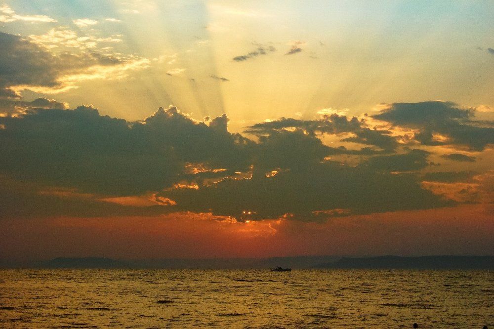 Закатное солнце