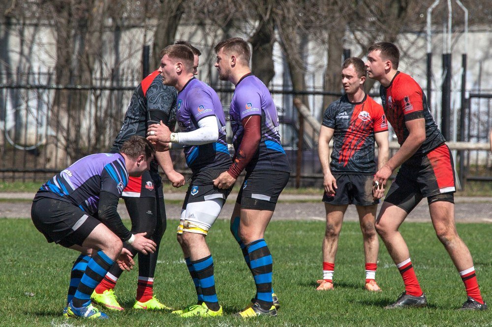 Брутальные парни