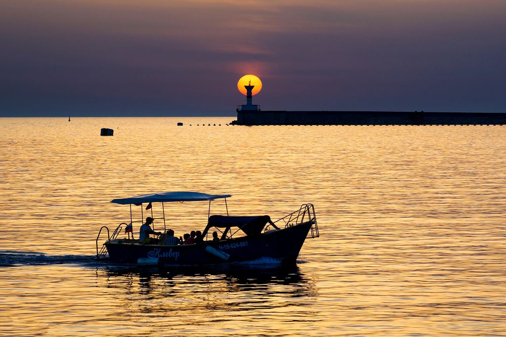 Закат в Севастопольской бухте