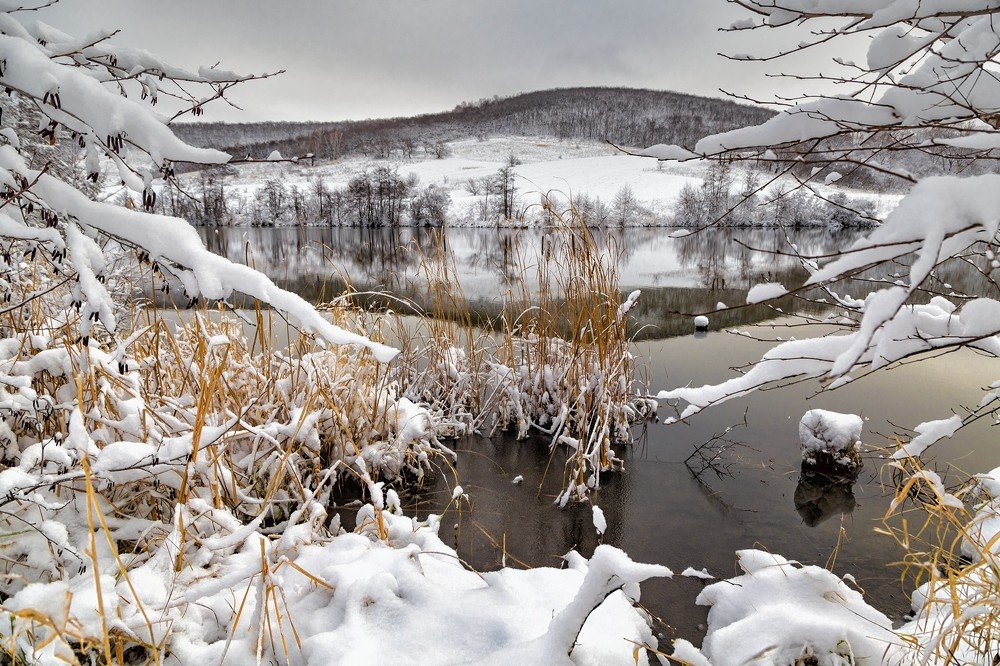 Зима на озере